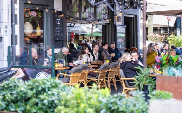 Terras De Zwaan & Proeflokaal